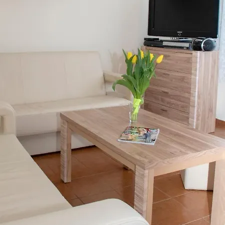 Apartament Z Balkonem I Parkingiem * Rewal